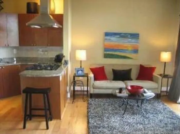 2626 Peachtree Rd NW, Atlanta, GA 30305