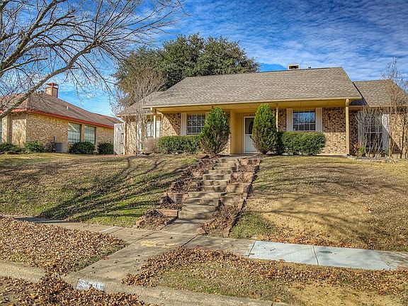 2nd image of 5309 Hollow Bend Ln