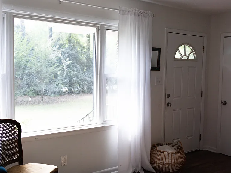 6017 Whitaker Ln — Photo 4