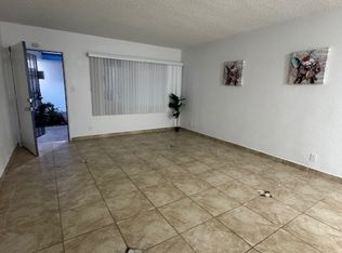 7558 Kester Ave #6, Van Nuys, CA 91405