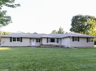 805 Normal Rd, Dekalb, IL 60115