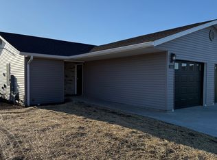 1486 Kays Ct, Mount Zion, IL