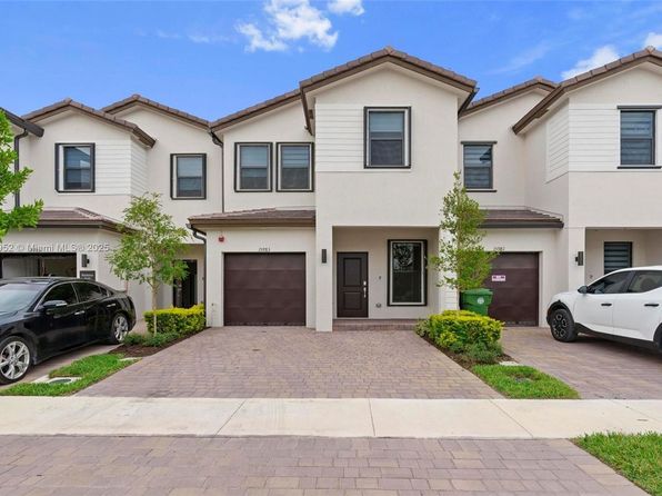 15983 SW 2nd Pl #2