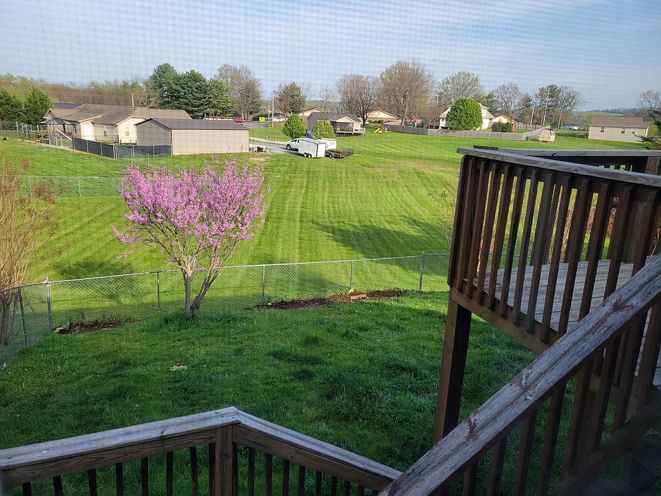 2nd image of 690 N Haun Dr