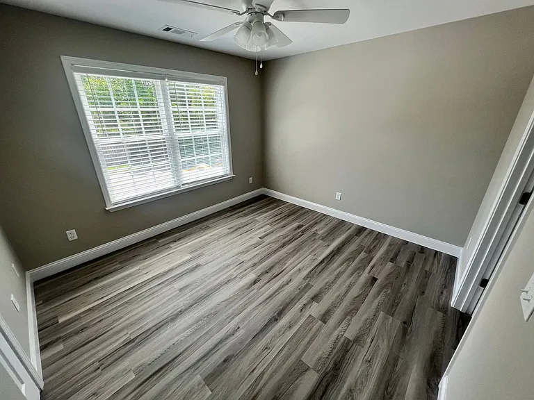 309 Broad St — Photo 9
