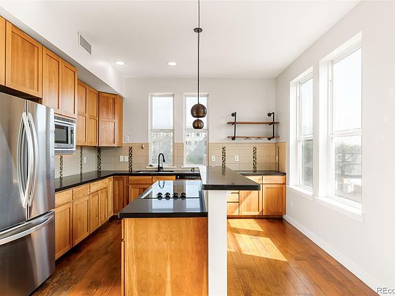 5th image of 1738 N Franklin Street #4D