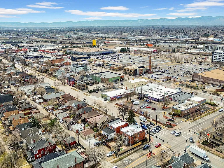 302 S Lincoln St — Photo 32