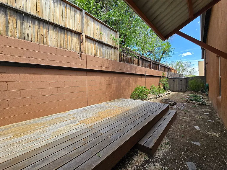 2180 W Alameda St #14 — Photo 29