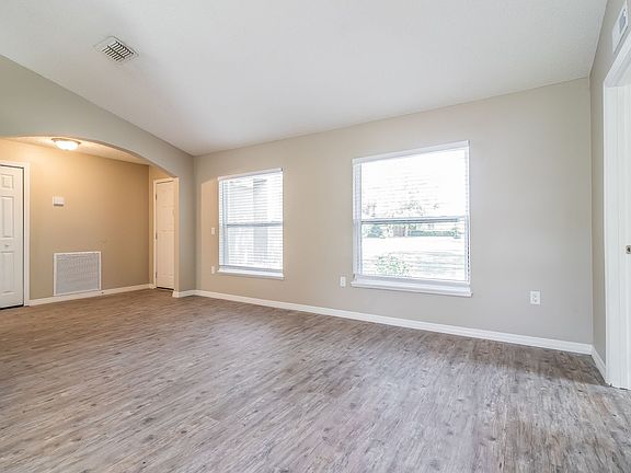 4th image of 3238 Crestwood Forest Dr