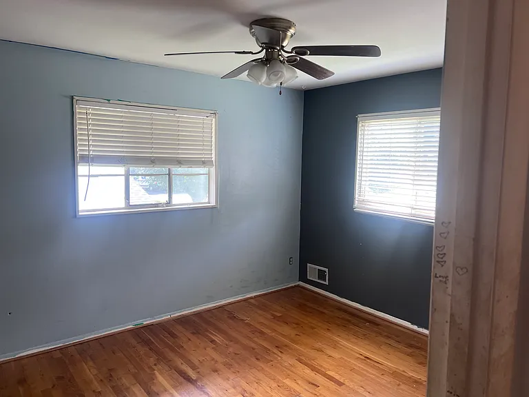 5209 Bangor Dr — Photo 7
