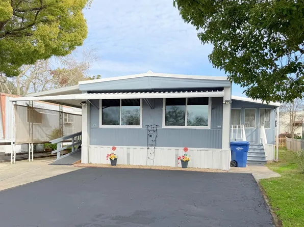 5202 Brook Park Ln, Sacramento, CA 95841
