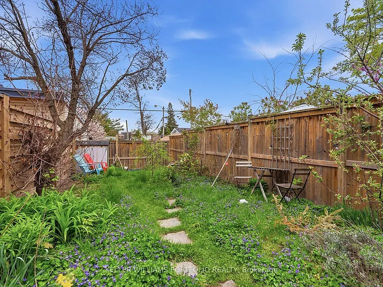15 Myrtle Ave — Photo 33