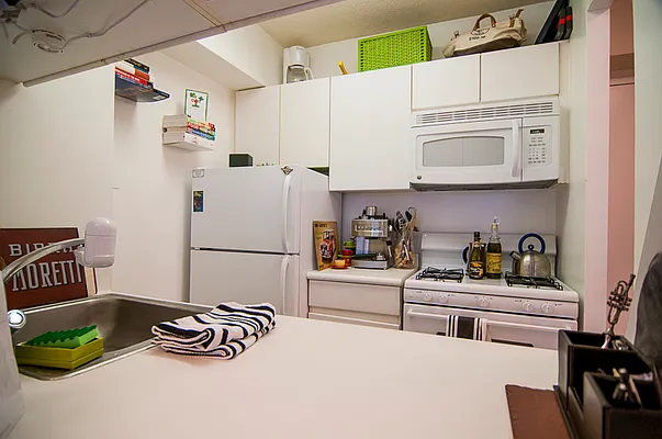 Rented by Sterling Holdings | media 6