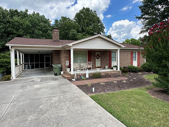 3rd image of 256 Gilliland Dr