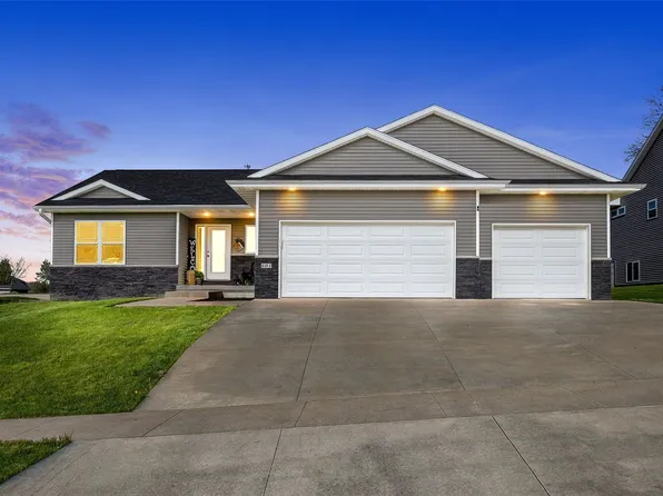 601 Gentry Ln, Tiffin, IA 52340