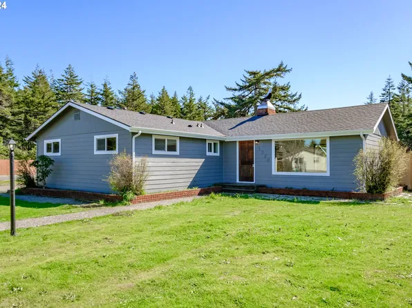 1978 29th St, Florence, OR 97439
