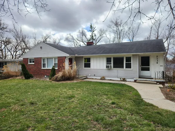 2134 Washtenaw Ave, Ann Arbor, MI 48104