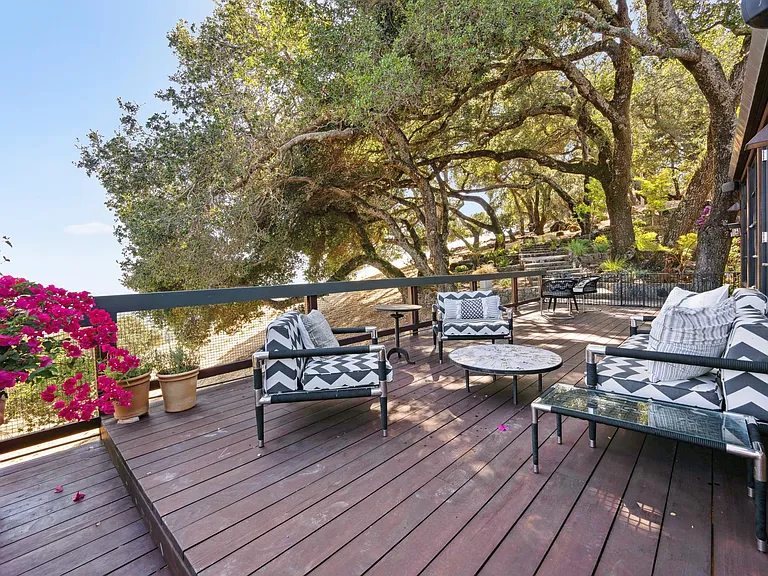 1090 Bart Rd — Photo 56