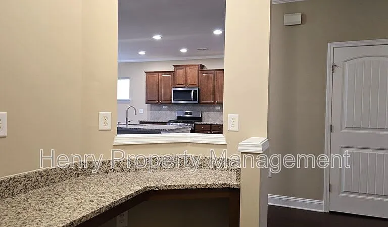 1005 Magnolia Leaf Ct — Photo 11