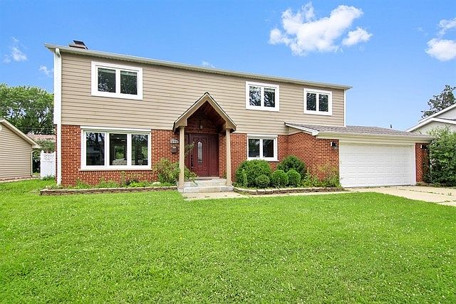 1st image of 374 King Ln