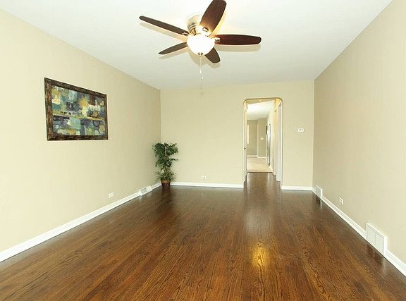 3rd image of 2711 W 97th St