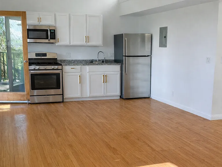 1404 San Remo Dr #1404 — Photo 7