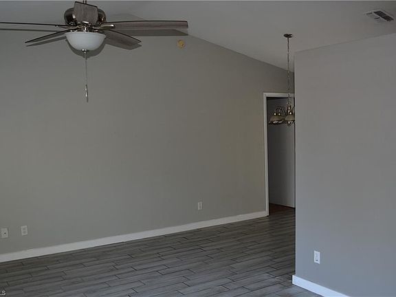 4th image of 318 SW 29th St