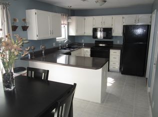 1790 S Wisteria Dr, Saint Charles, MO 63303