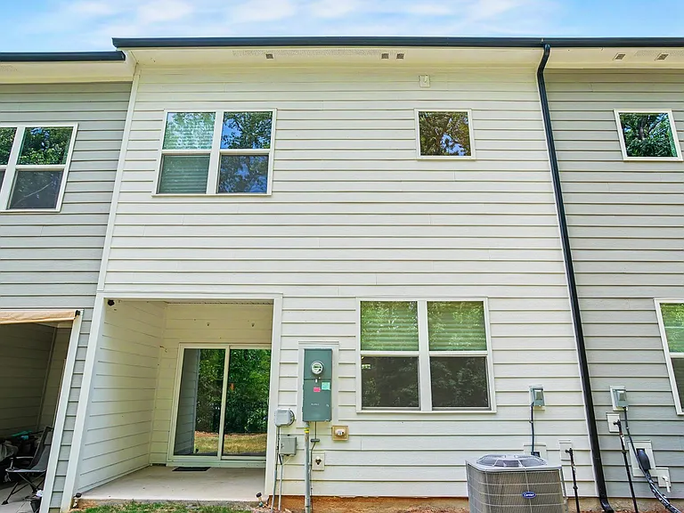 9512 Munsing Dr — Photo 30