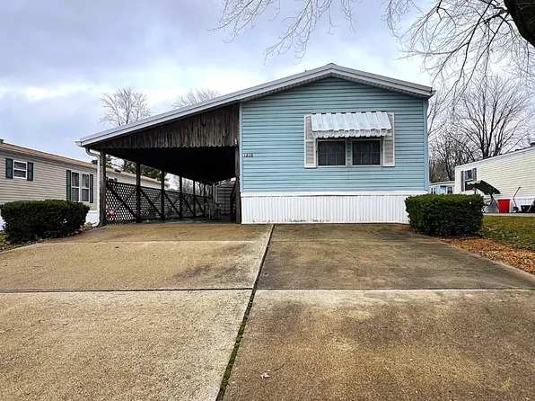 1210 Borah St, Olney, IL 62450