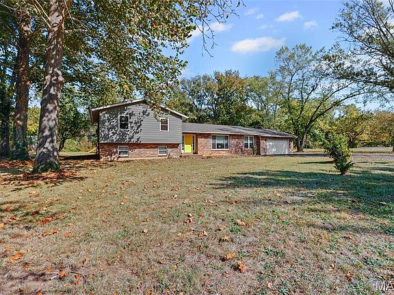 2nd image of 5967 Town And Country Ln