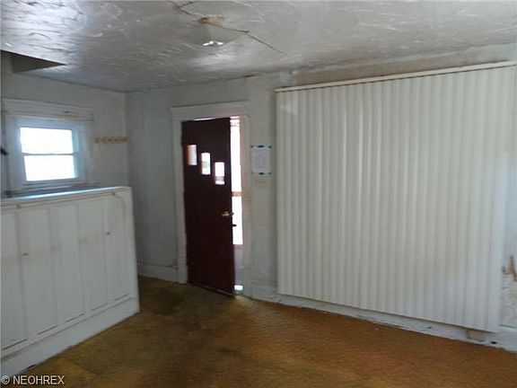 2nd image of 974 Owen Ave