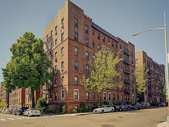 4th image of 167-10 Crocheron Ave APT 1G