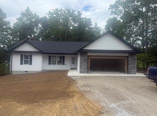 1020 S Ln, Grimsley, TN 38565