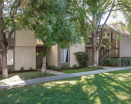 Alvarado Parkside Photo 1