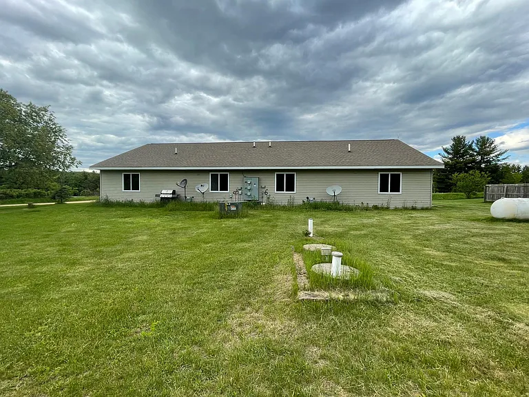 E8610 N County Rd E — Photo 17