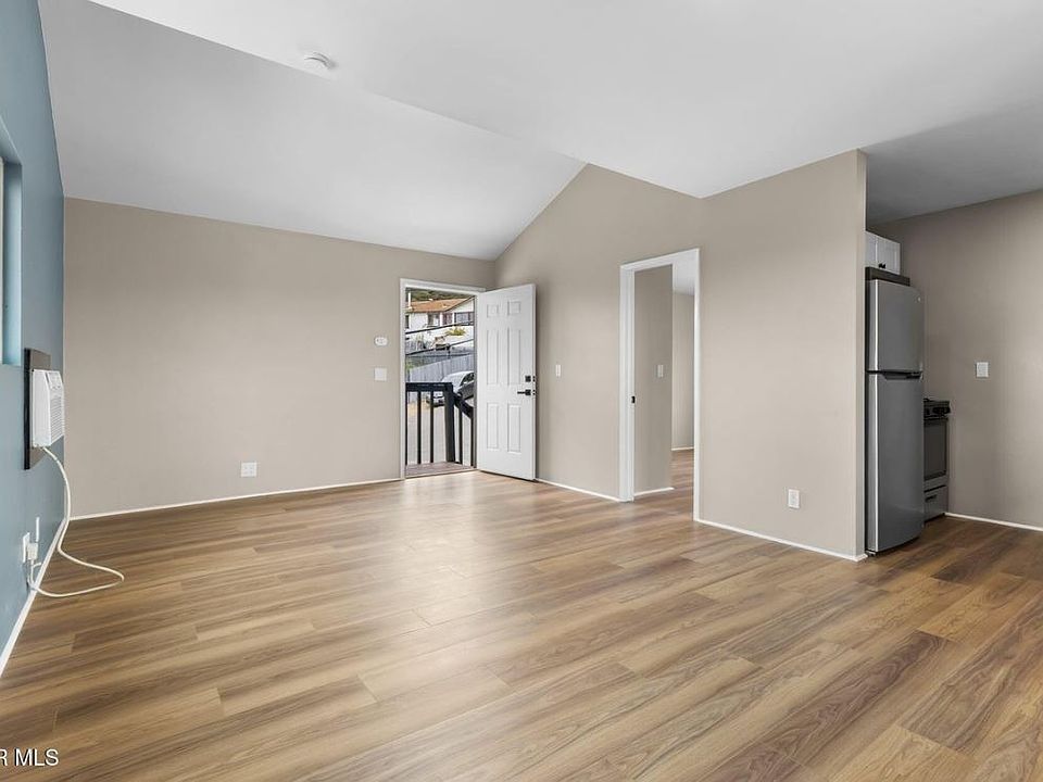 1st image of 1165 McKnight Rd APT B