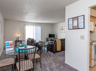 5550 Kirkwood Blvd SW #8, Cedar Rapids, IA 52404