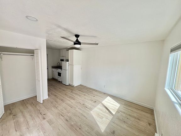 4th image of 7147 Mohawk St #C