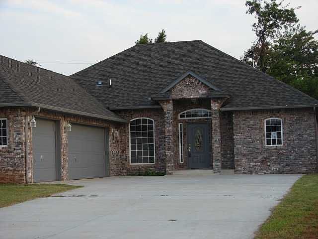 Home for Sale in Oklahoma City, Oklahoma $151,900