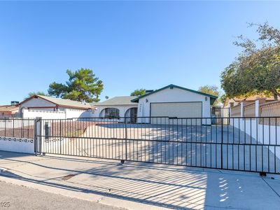4323 E Twain Ave, Las Vegas, NV, 89121