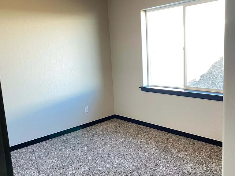3879 N Abel Ln — Photo 6