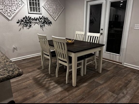 3rd image of 5613 Guinevere Ln