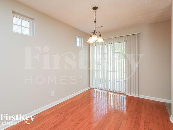 5th image of 3080 Lakeside Cir