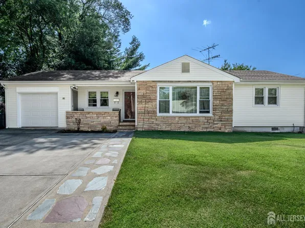 341 Saint Johns Pl, Bound Brook, NJ 08805