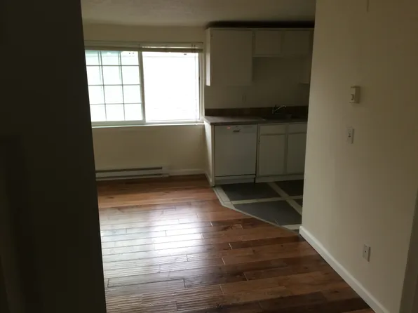 4350 SE Milwaukie Ave APT 4, Portland, OR 97202