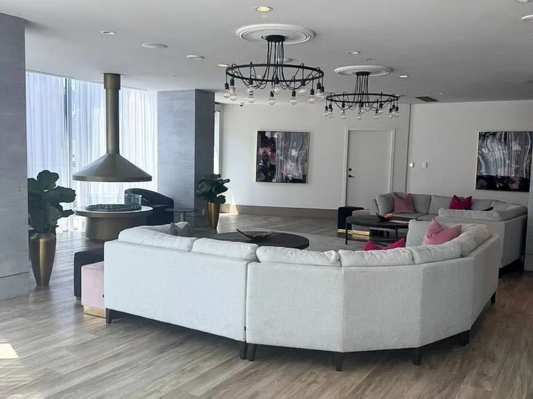 60 Shuter St #202 — Photo 15