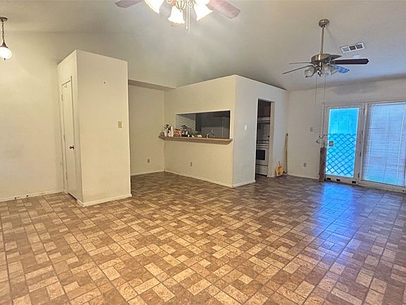 5th image of 3904 Manzinita St