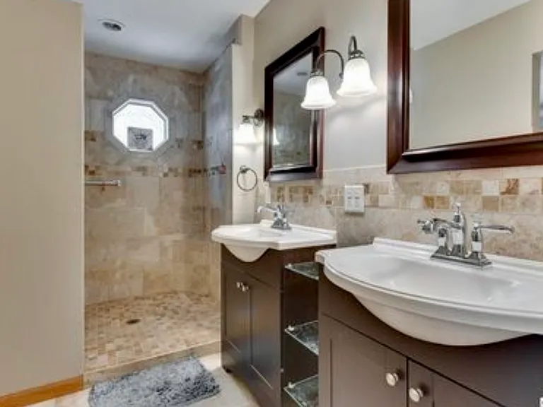 4845 Hiland Dr — Photo 4