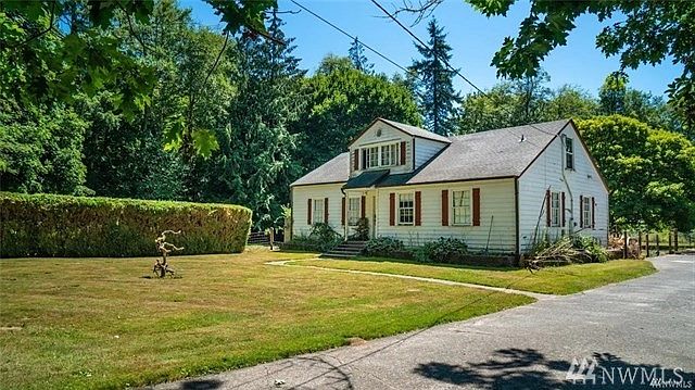 1st image of 1735 Springwood Ave NE